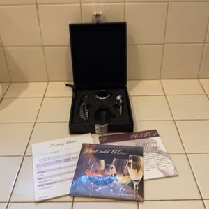 Biltmore wine tools set